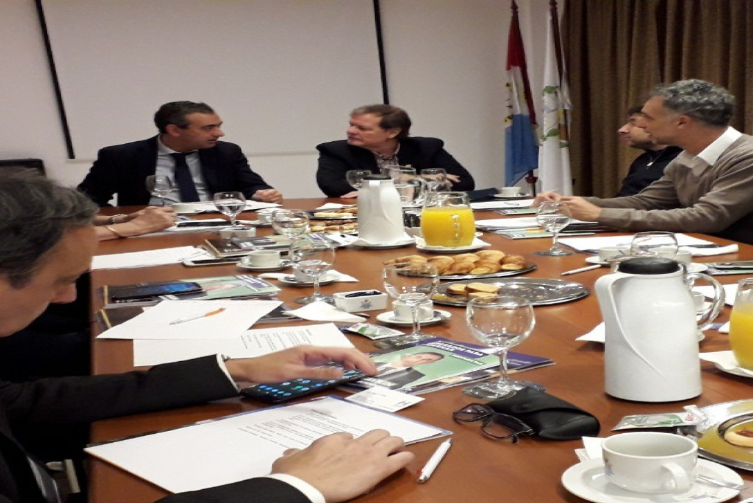 Imagen de AEHGAR se reuni&oacute; con el candidato a Intendente de Rosario, Pablo Javkin.
