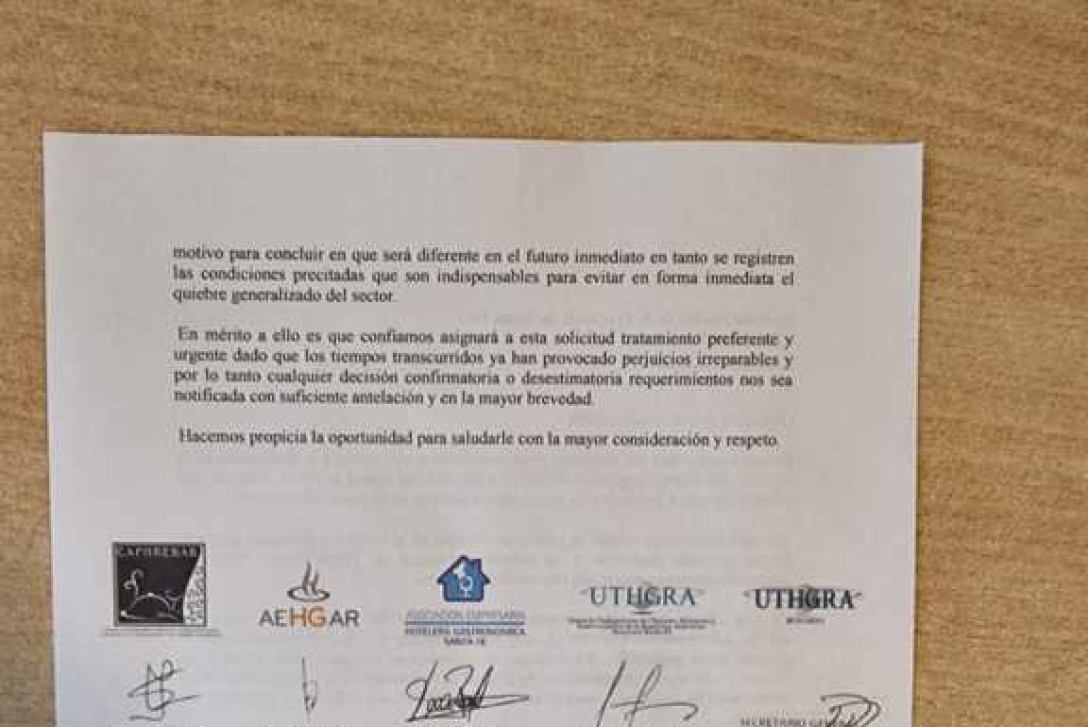 Imagen de Las asociaciones de Rafaela, Santa Fe y Rosario, en conjunto con UTHGRA elevaron un comunicado al gobernador Omar Perotti. Imagen de Las asociaciones de Rafaela, Santa Fe y Rosario, en conjunto con UTHGRA elevaron un comunicado al gobernador Omar Perotti.