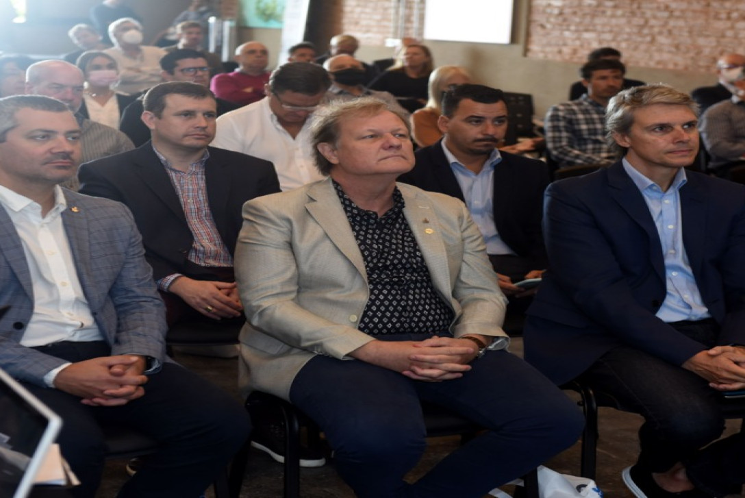 Imagen de Desayuno Panorama Hotelero Gastron&oacute;mico de AEHGAR 2022