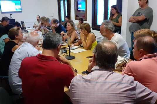 Imagen de AEHGAR ASISTIÓ A LA COMISIÓN DE SERVICIOS PÚBLICOS  PARA BUSCAR UNA SOLUCIÓN A LA PROBLEMÁTICA DE RESIDUOS