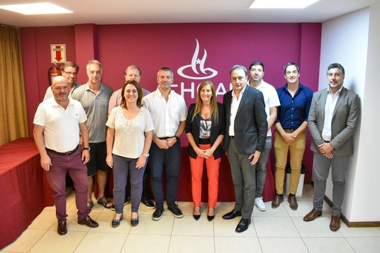 AEHGAR recibi&oacute; a autoridades provinciales en su sede