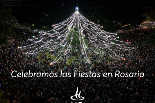 Tradicional arbolito navide&ntilde;o de Oro&ntilde;o y Pellegrini